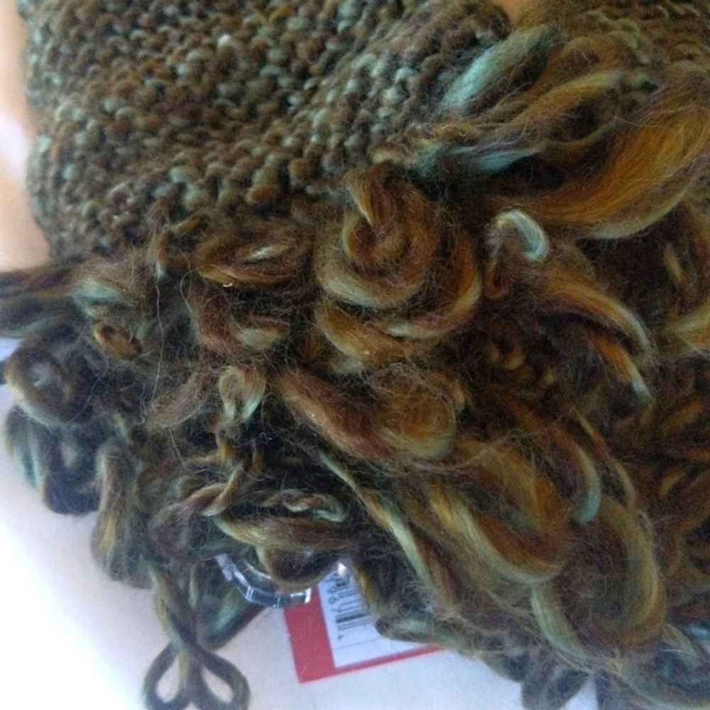 Mossimo Hat and Mitten Set - Picture 5 of 8